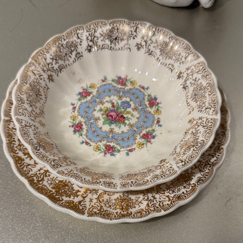 Limoges Gold-Trimmed Decorative Bowl